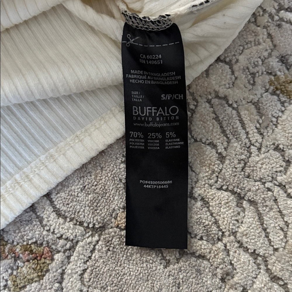 Buffalo Ribbed Square-Neck Top 🦬 - Picture 3 of 7